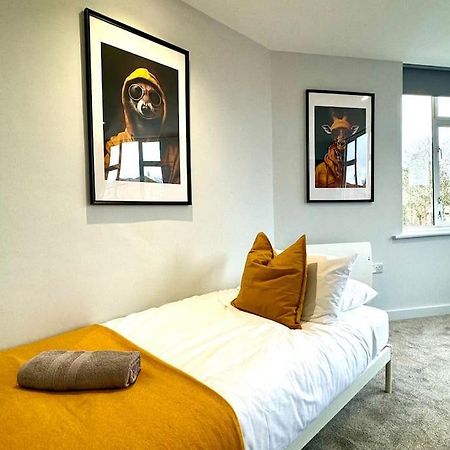Bournemouth Getaway: 3Br Apartment Near Beach Eksteriør bilde