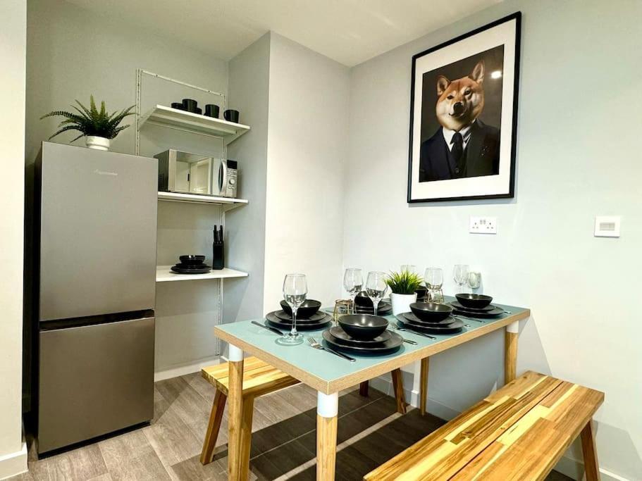 Bournemouth Getaway: 3Br Apartment Near Beach Eksteriør bilde
