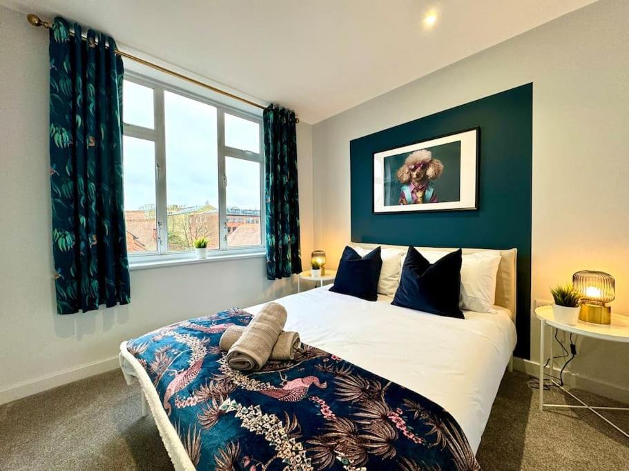 Bournemouth Getaway: 3Br Apartment Near Beach Eksteriør bilde